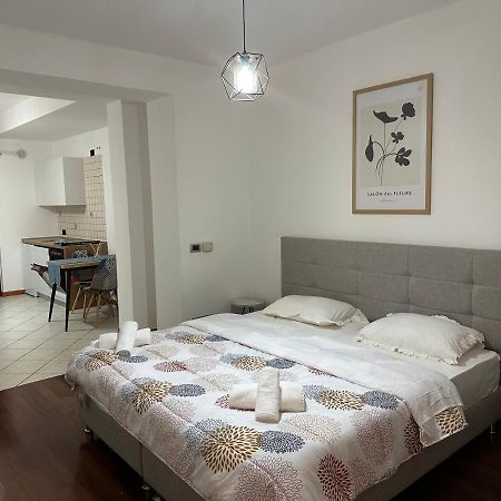 City Center Shkodra B&B מראה חיצוני תמונה