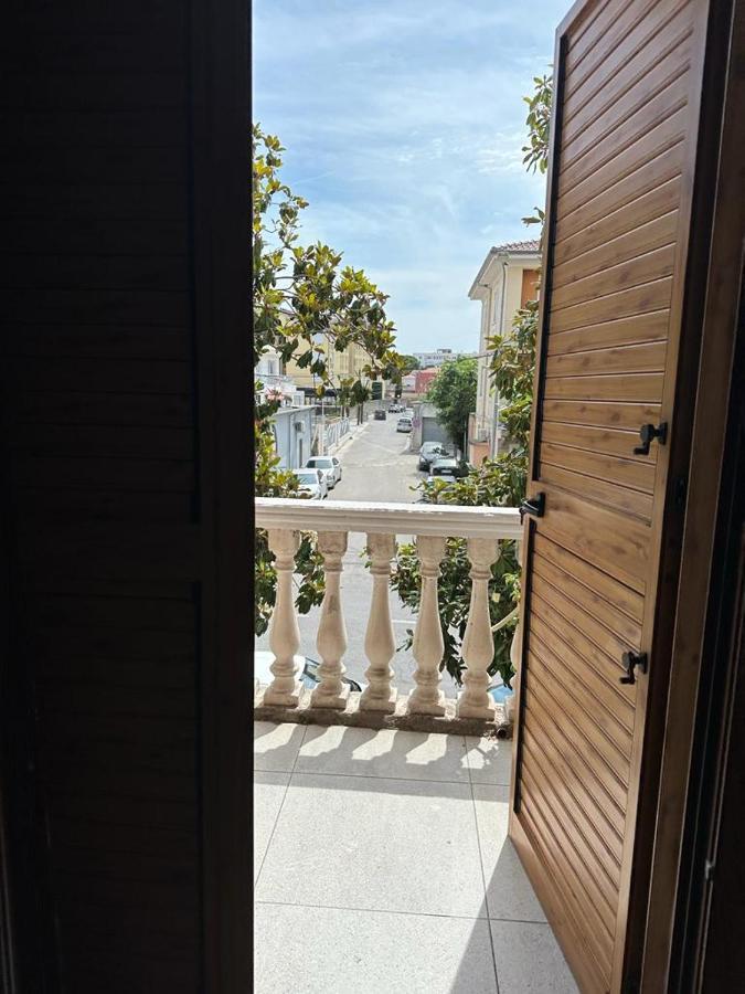 City Center Shkodra B&B מראה חיצוני תמונה